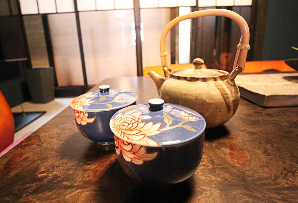 Hosta Nijo Aoi Villa Kyoto Exterior foto
